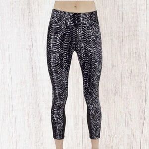 Nike Epic Lux DRI-FIT Crop Running Leggings Athletic Tight Fit Capri. NWT